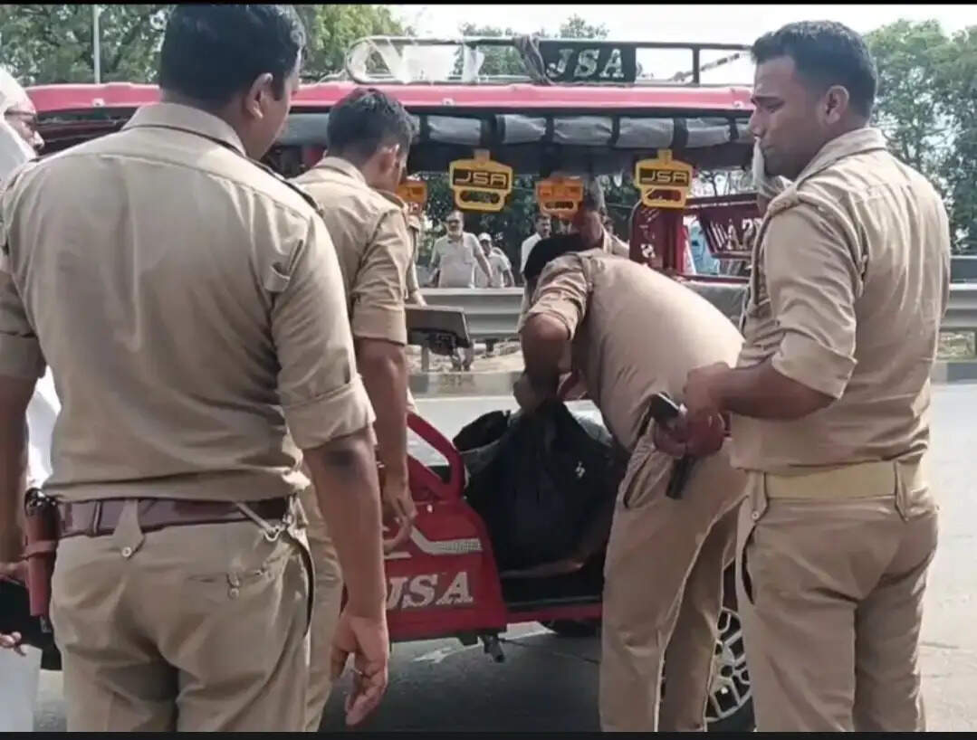 तेज रफ्तार ट्रक की टक्कर से महिला की मौत, चालक वाहन छोड़कर फरार