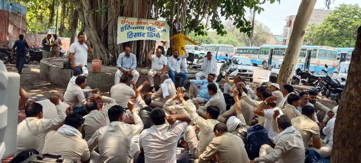 हिसार : स्टेट विजिलेंस टीम ने किया रोडवेज डिपो में निरीक्षण, कर्मचारियों को जांच की उम्मीद