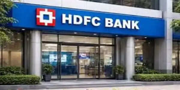 एचडीएफसी बैंक का बाजार मूल्यांकन एक लाख करोड़ रुपये घटा