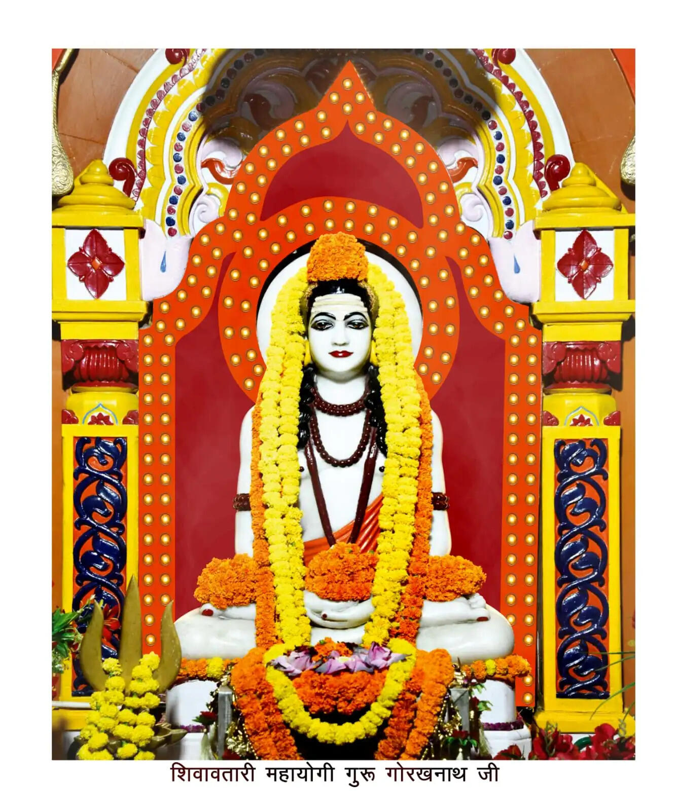 काशी और अयोध्या दर्शन करने वाले श्रद्धालु पहुंच रहे गोरखनाथ मंदिर