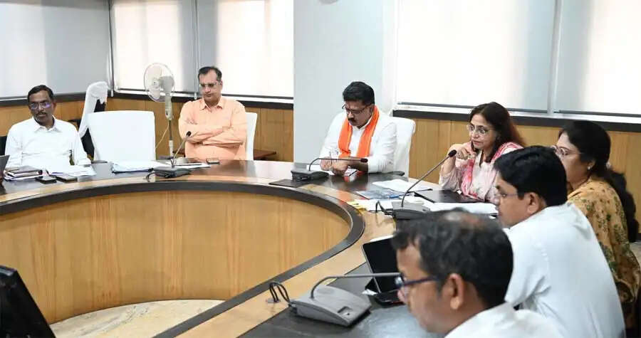 पंचायत के कार्यों में गुणवत्ता हो सर्वाेच्च प्राथमिकता : उप मुख्यमंत्री विजय शर्मा
