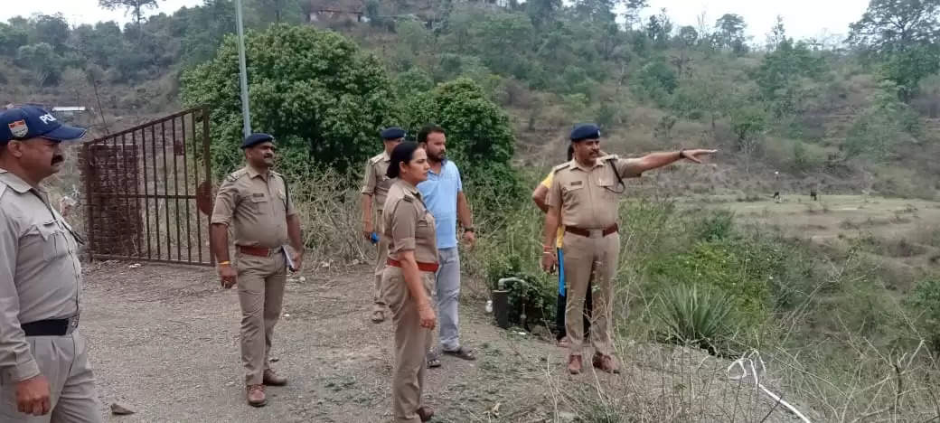 अपर पुलिस अधीक्षक ने किया श्री नीलकण्ठ मेला क्षेत्र का 14 किमी पैदल भ्रमण