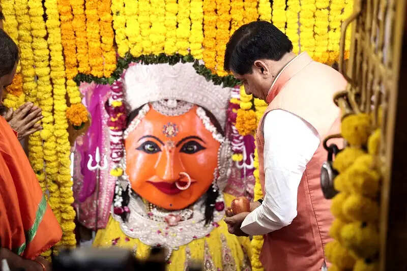 आदर्श विद्यालयों से ही संस्कारित होगी नई पीढ़ी : मुख्यमंत्री डॉ. यादव