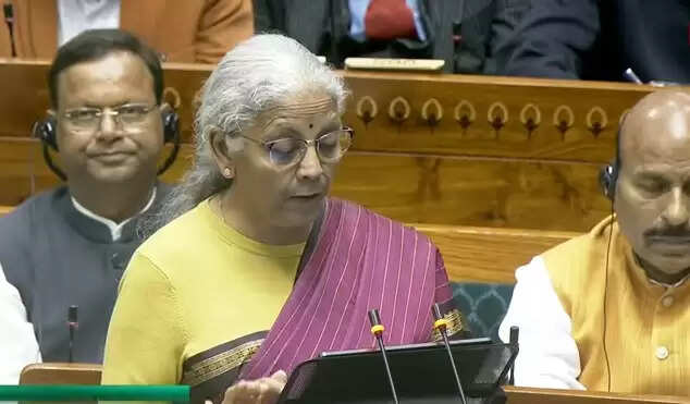 (बजट) वित्तमंत्री ने 10 हजार करोड़ की बायोफार्मा शक्ति योजना की घोषणा की, तीन नए एनआईपीईआर बनाएगी सरकार