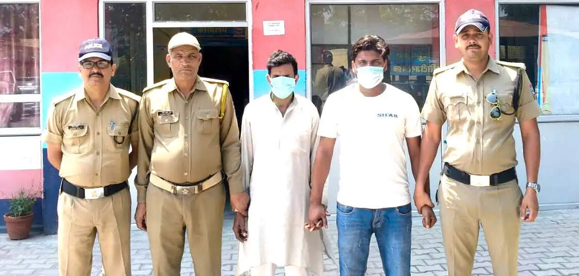 गौकशी के मामलों में लिप्त दो गैंगस्टर आरोपितों को पुलिस ने दबोचा