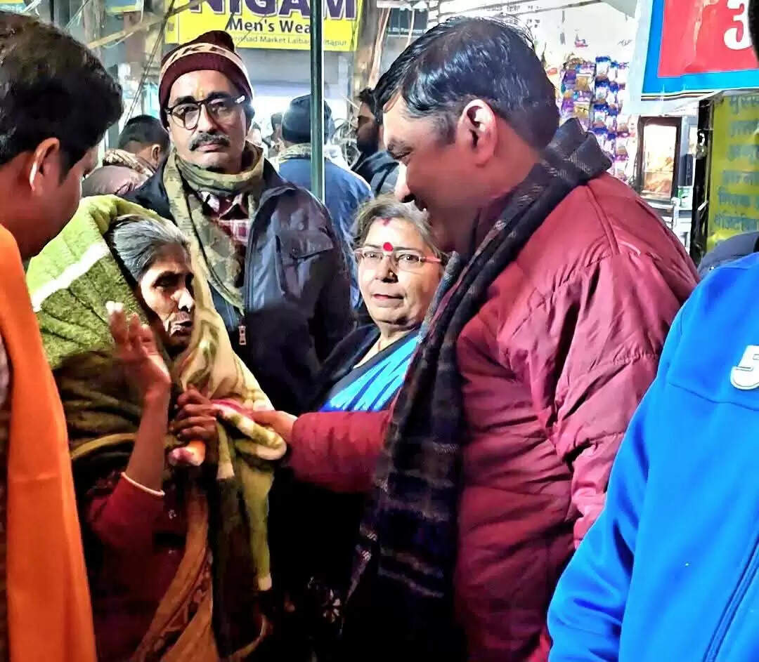 कड़ाके की ठंड में निर्धनों व असहाय का सहारा बनी 'संजीवन' चाय