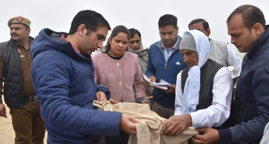 सोनीपत: गैर-हाजिर मिले चिकित्सा अधिकारी को डीसी ने किया तलब