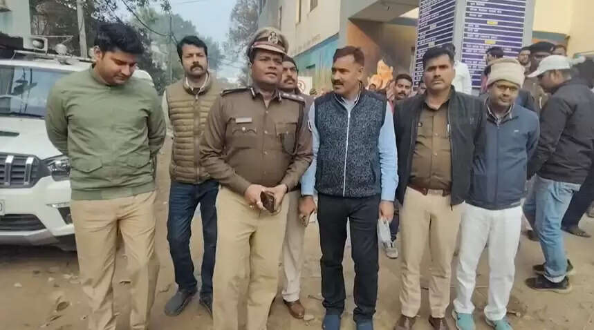 सारण पुलिस और अपराधी के बीच मुठभेड़, कुख्यात अपराधी शिकारी राय घायल