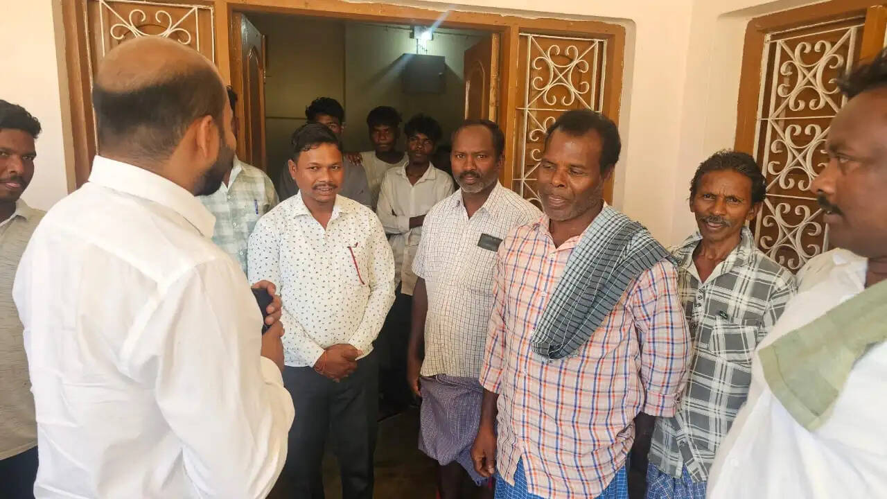 मुख्यमंत्री हेमंत सोरेन के पैतृक गांव नेमरा में लगा मोबाइल टावर