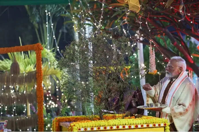 प्रधानमंत्री मोदी ने मकर संक्रांति, माघ बिहू और उत्तरायण पर लोगों को दी बधाई 