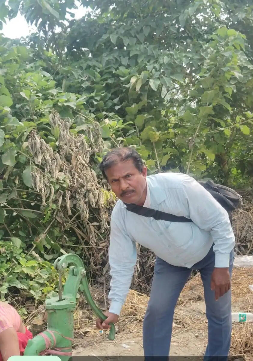 बाढ़ प्रभावित क्षेत्रों में स्वच्छ पेयजल और शौचालय व्यवस्था दुरुस्त करने का कार्य तेज