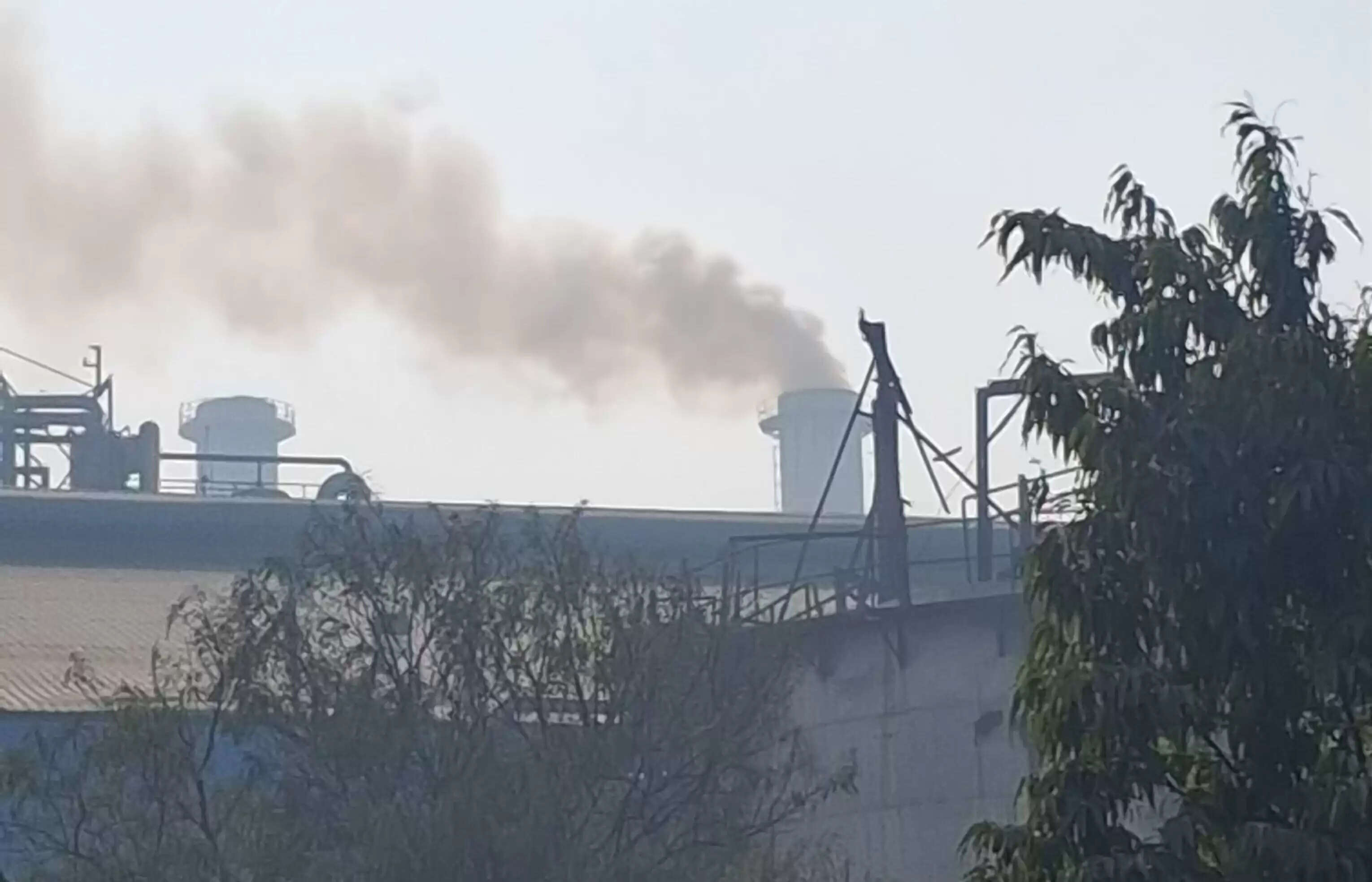 सुगौली चीनी मील की तकनीकी खराबी हुई दूर, पेराई शुरू