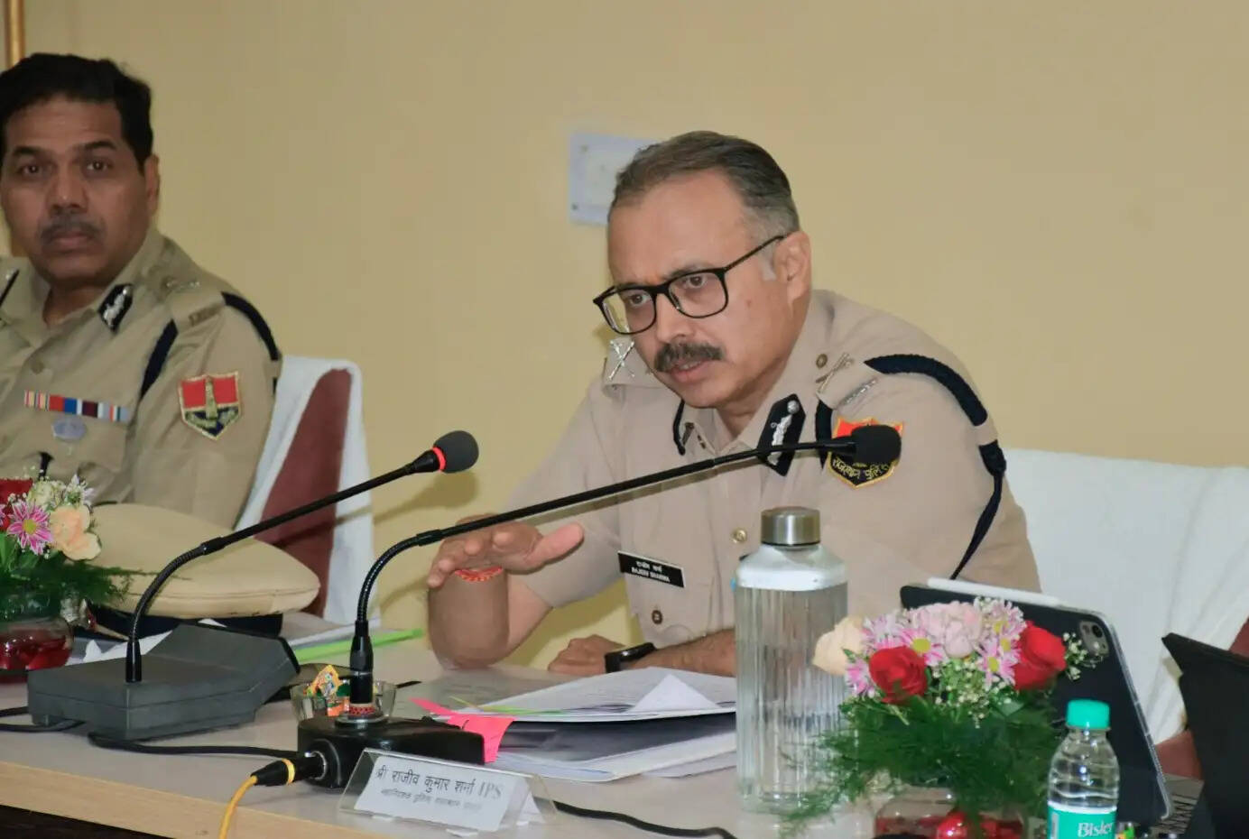 बीकानेर रेंज में अपराध समीक्षा बैठक, डीजीपी ने नशे व गंभीर अपराधों पर सख्ती के दिए निर्देश