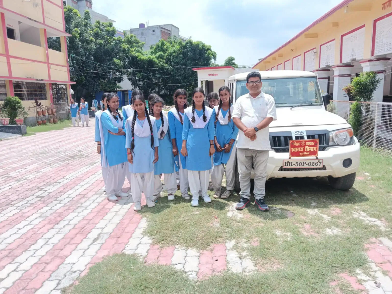 टीबी मुक्त भारत अभियान के तहत छात्राओं की स्वास्थ्य जांच, जागरूकता पर दिया गया जोर