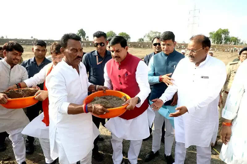 मानव और जीवों के अस्तित्व के लिये सबसे महत्वपूर्ण तत्व है जल : मुख्यमंत्री डॉ. यादव