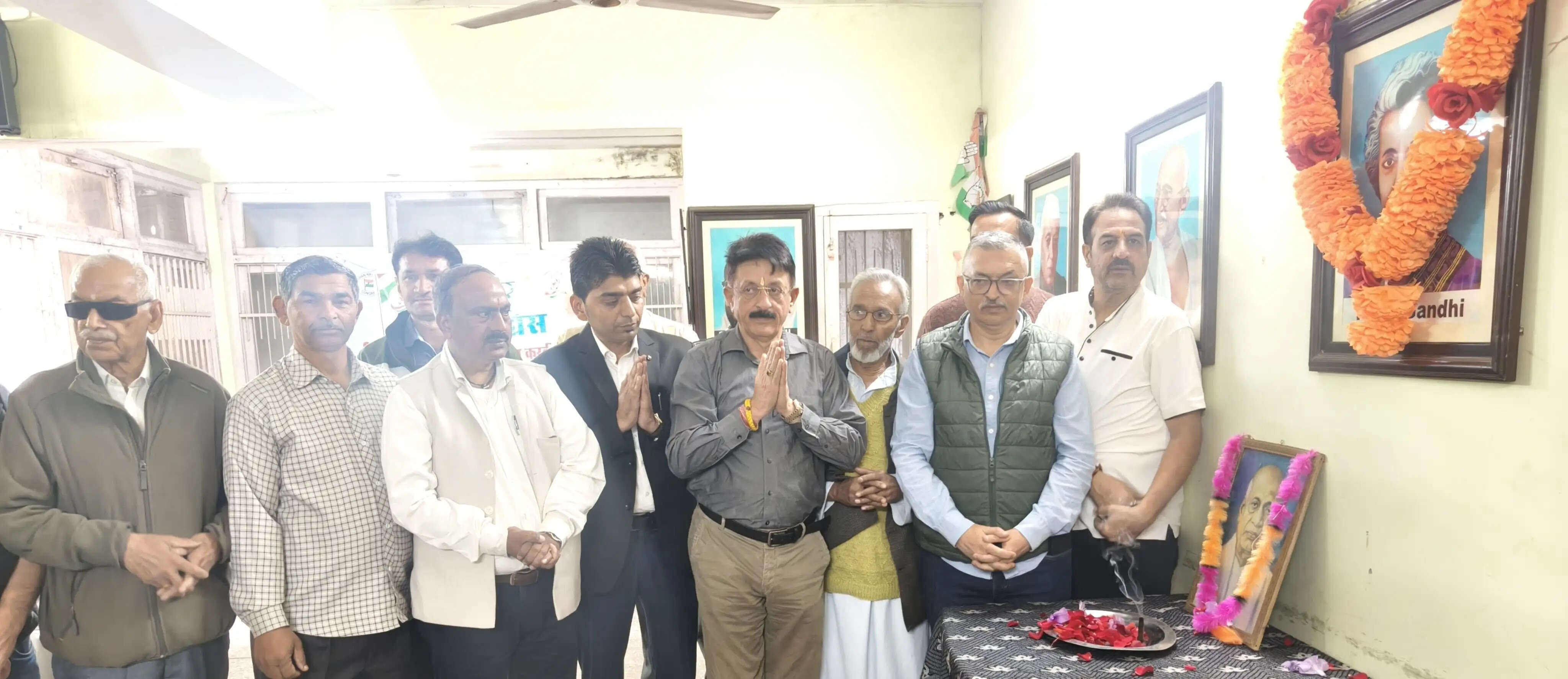 नाहन में इंदिरा गांधी को नमन, सरदार पटेल को पुष्पांजलि