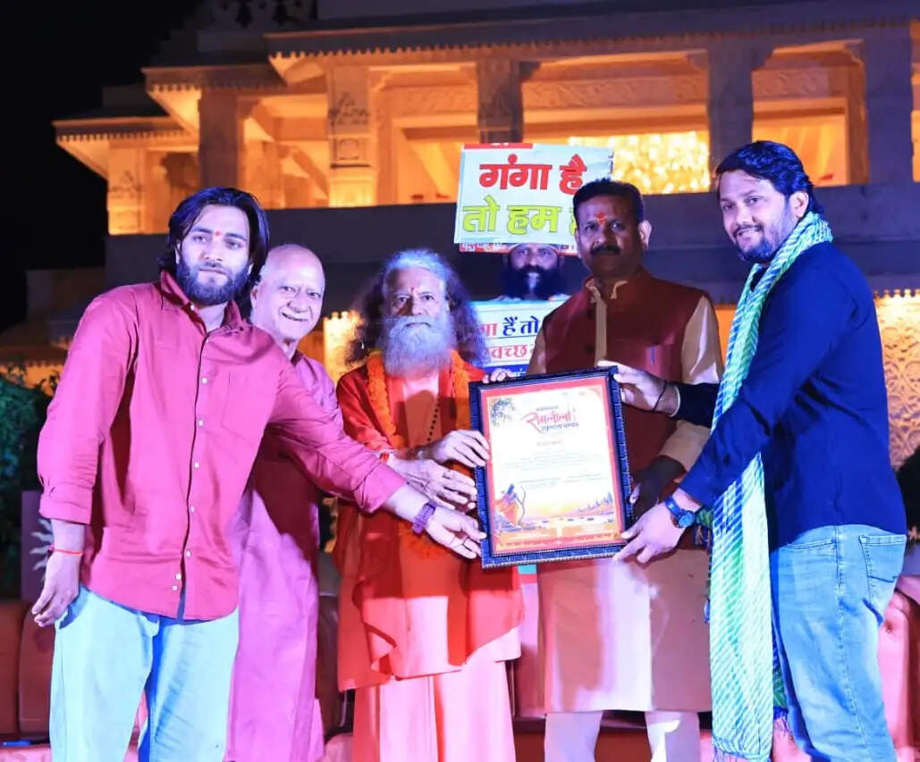 कटरा रामलीला में नए संगीत संयोजन ने बढ़ाया मंचन का प्रभाव, रोशन पाण्डेय को मिला सर्वश्रेष्ठ संगीत निर्देशन सम्मान