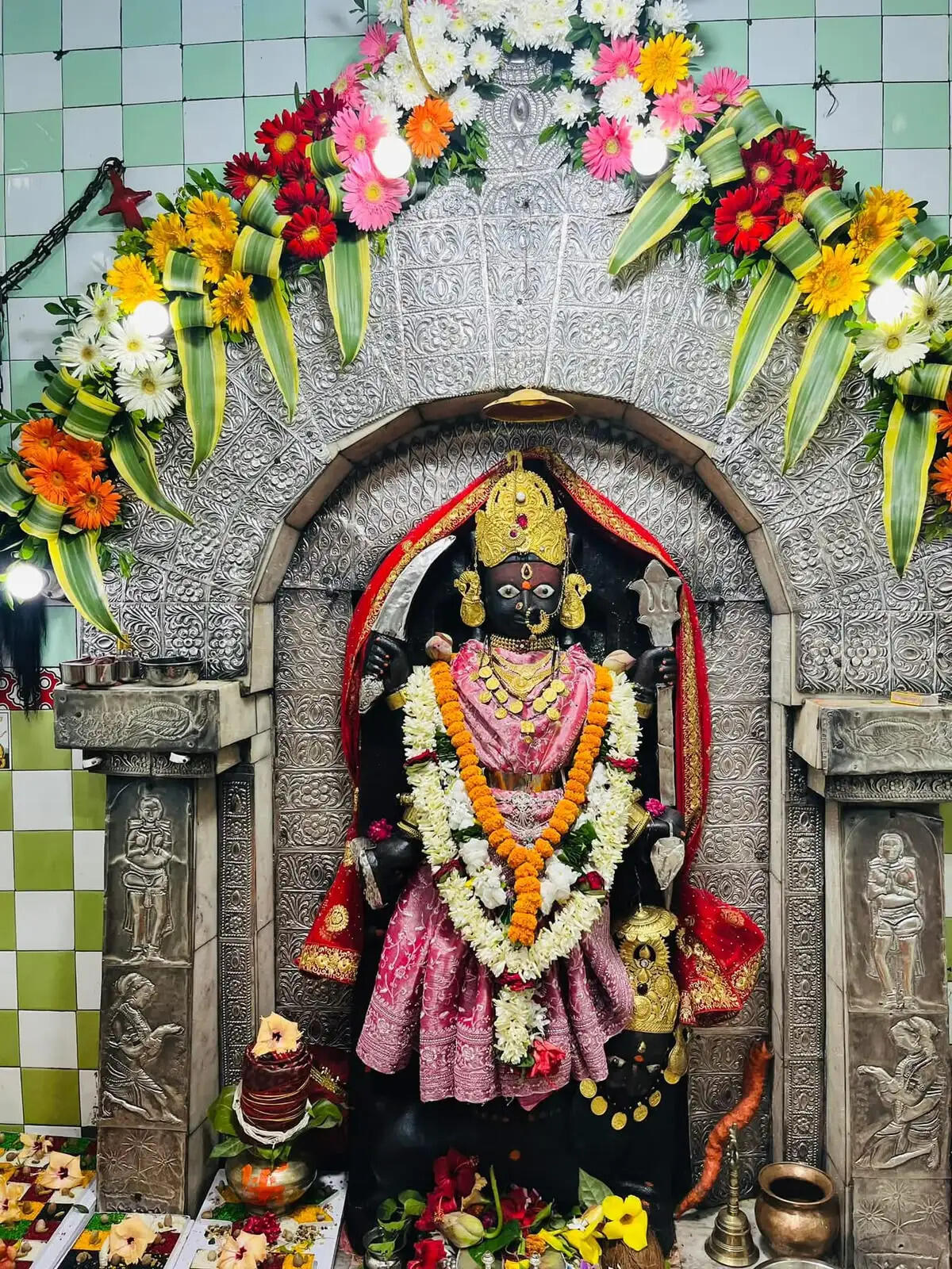 शारदीय नवरात्रि में हाथी पर सवार होकर आएंगी माता रानी, पंडित अतुल कृष्ण द्विवेदी ने बताया शुभ संकेत