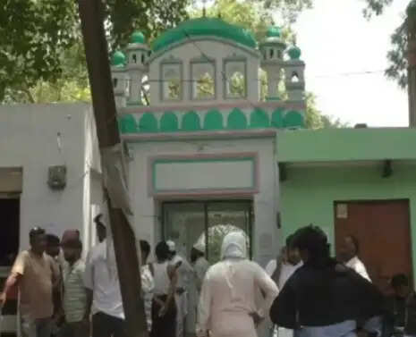 नार्दन रेलवे बहुत जल्द गंज-ए- शहीदा मस्जिद पर एक्शन ले सकता है - अपर मंडल रेल प्रबंधक