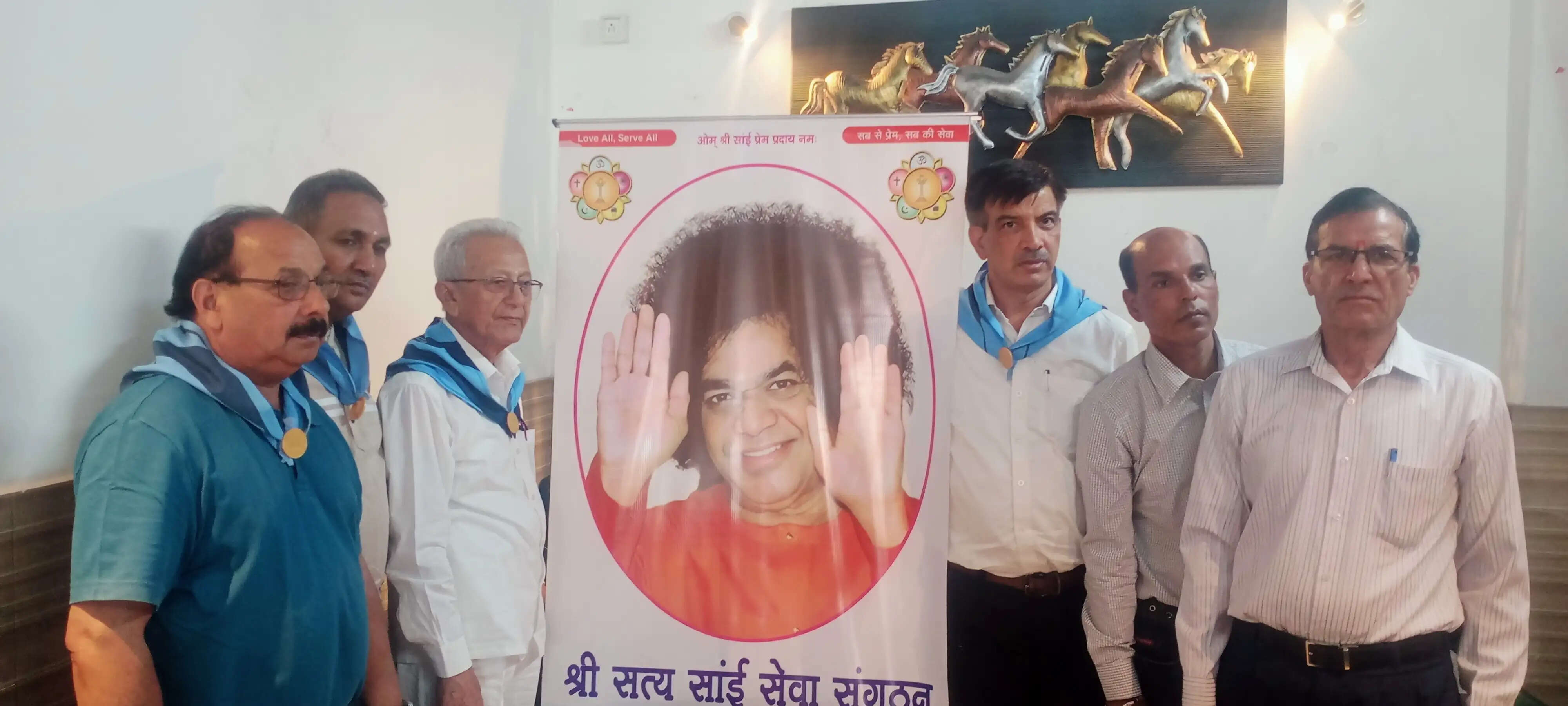 त्रिलोकपुर पहुंचेगी दिव्य प्रेम व एकता का संदेश लेकर निकली श्री सत्य साई रथ यात्रा