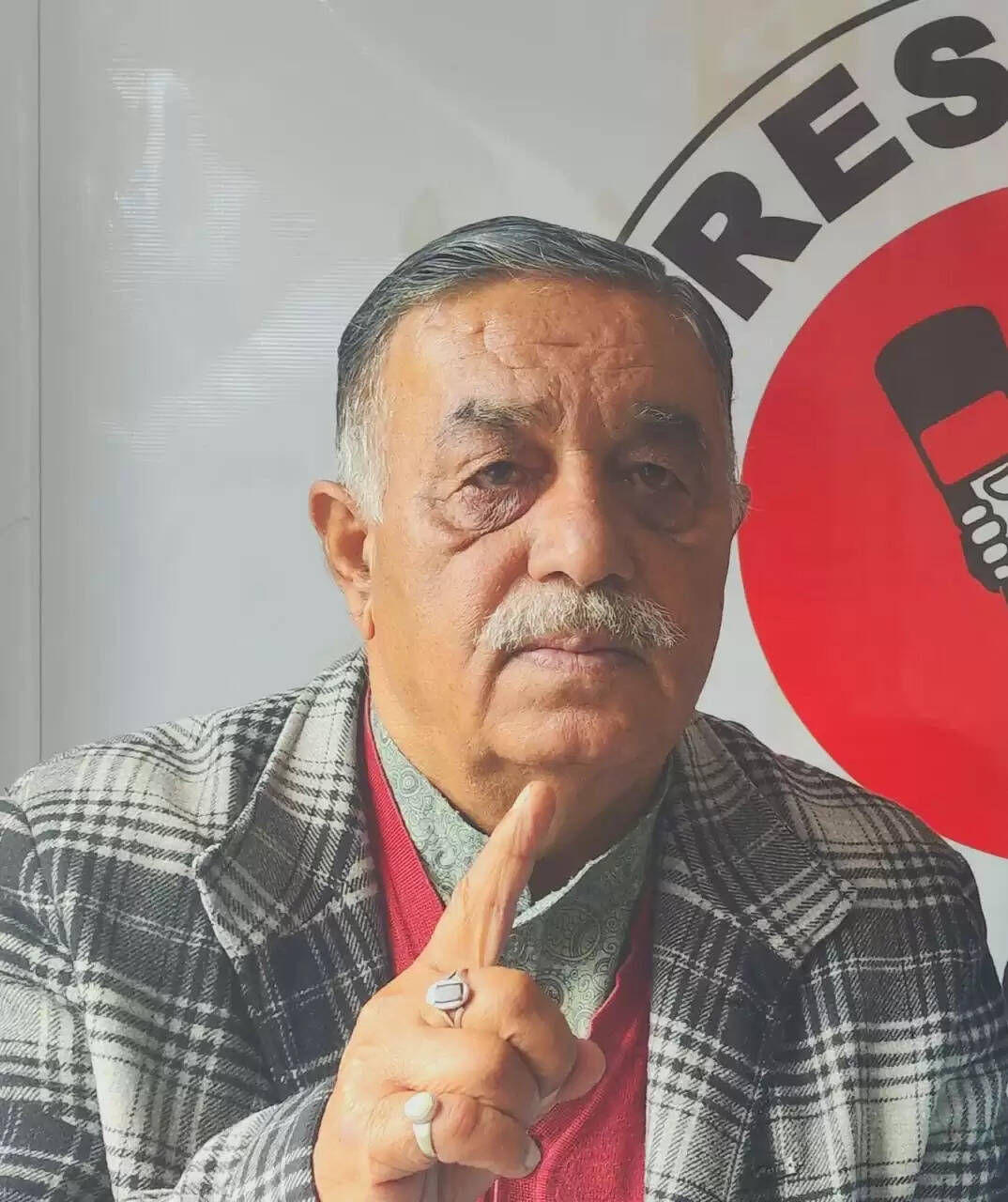 प्रदेश के कर्मचारियों और पेंशनरों पर कुठाराघात कर रही सरकार : मेलाराम