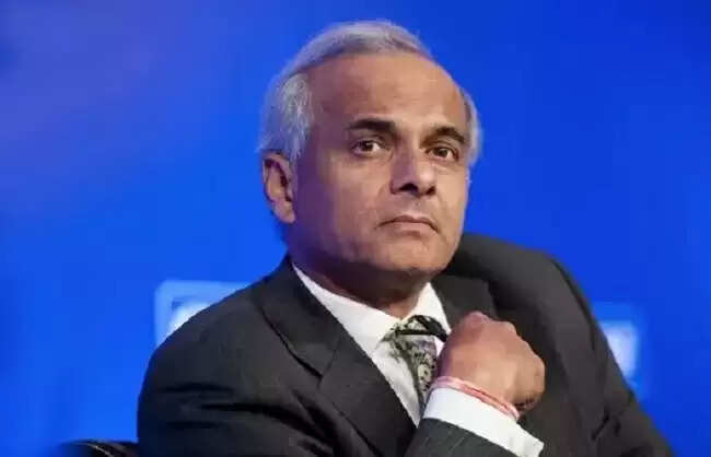 इंडिगो एयरलाइन के नए चेयरमैन होंगे विक्रम सिंह मेहता, वेंकटरमणी सुमंत्रन का स्थान लेंगे