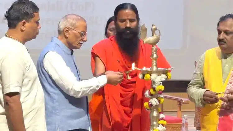 सनातन भारत की आत्मा, प्रहार करने वाले बौद्धिक और सांस्कृतिक आतंकवादी: स्वामी रामदेव