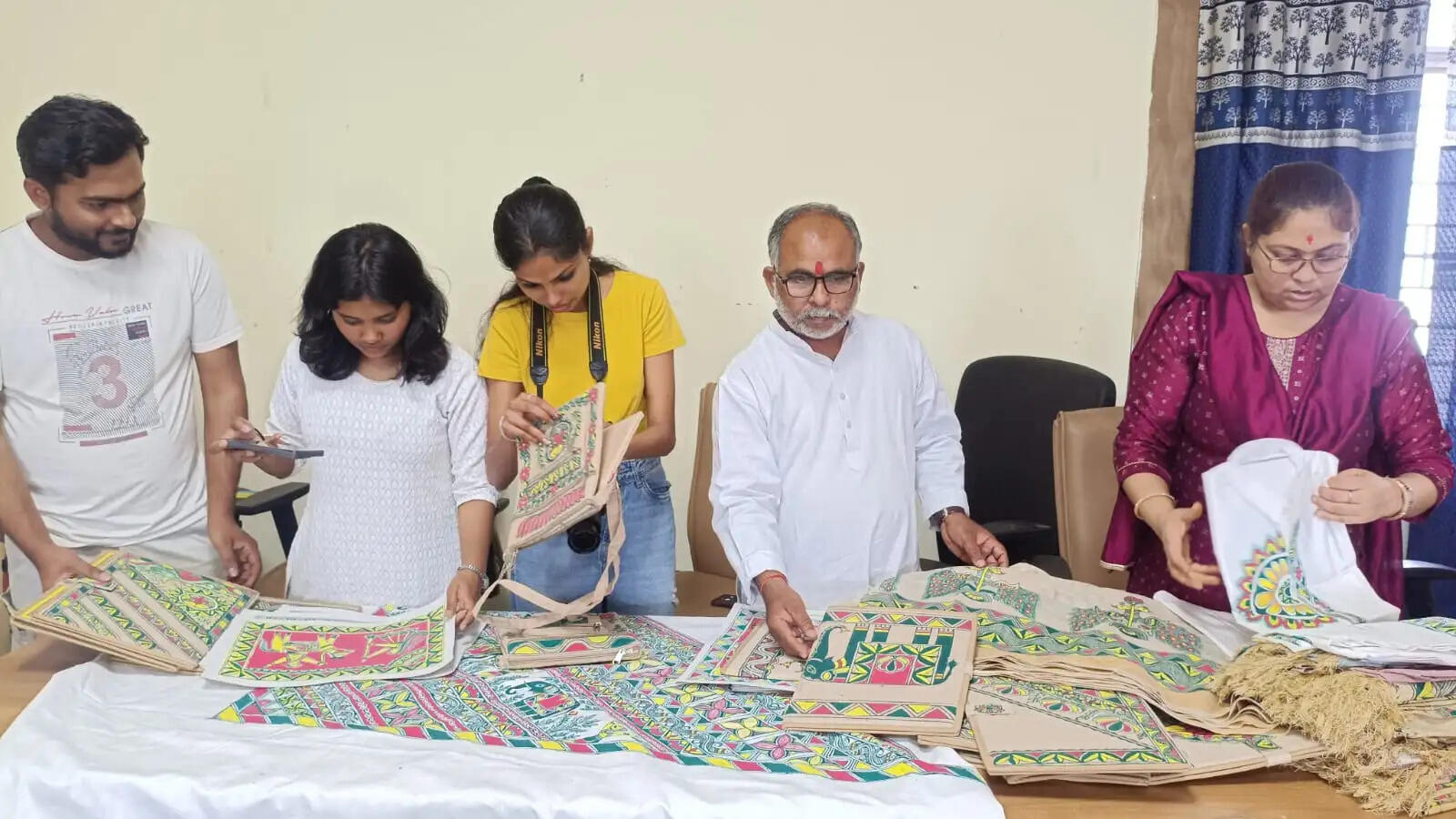 नरगाकोठी विद्यालय में त्रिदिवसीय आचार्य कार्यशाला प्रारंभ