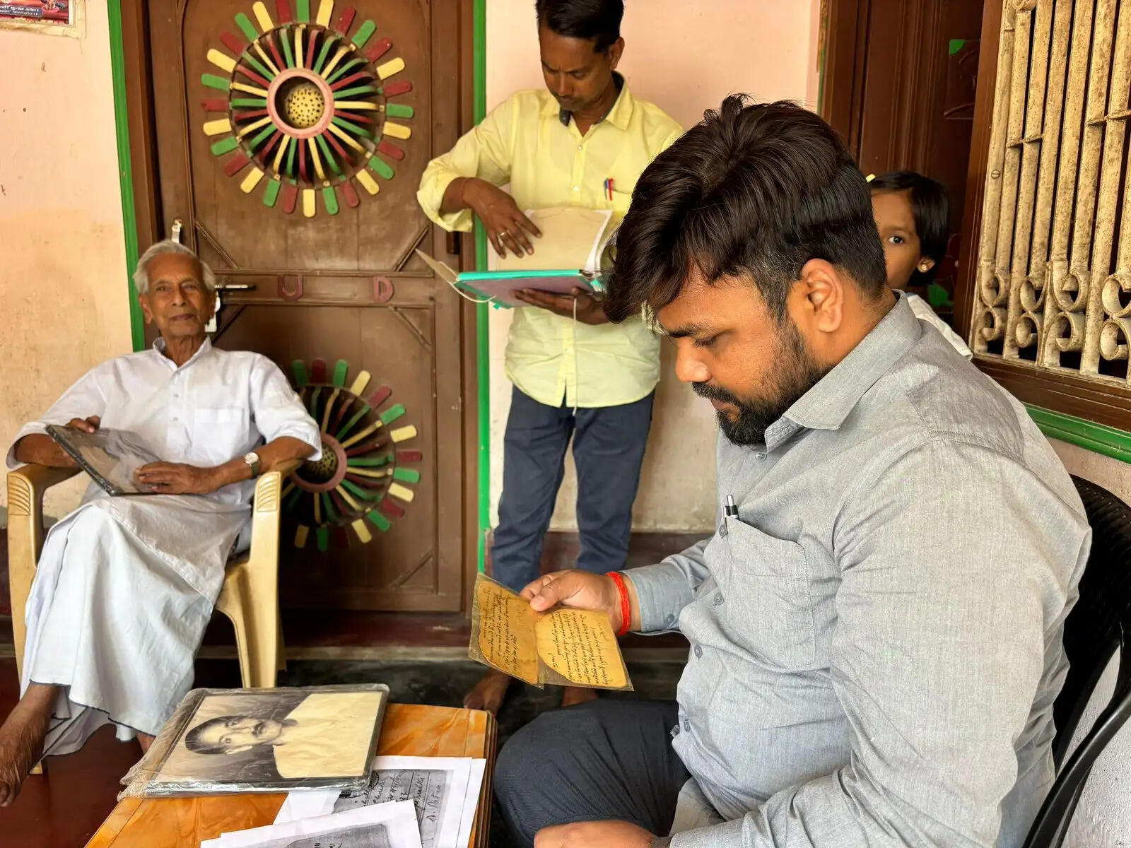 ज्ञान भारतम मिशन के तहत सिमरबनी में पांडुलिपियों का अवलोकन