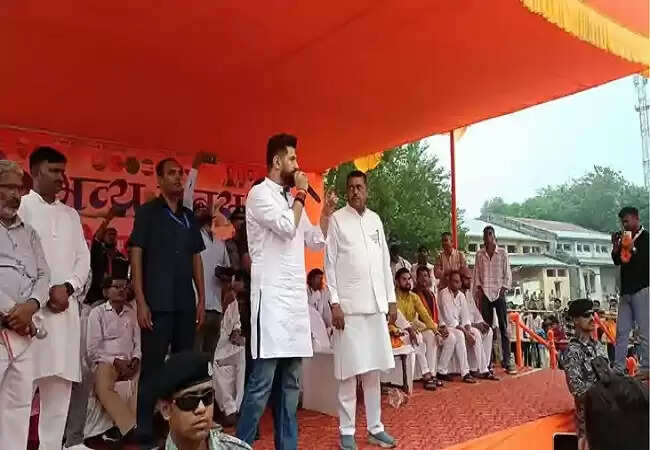 लोग चाहते हैं कि चिराग पासवान समाप्त हो जाए लेकिन मैं भी शेर का बेटा हूं: चिराग पासवान