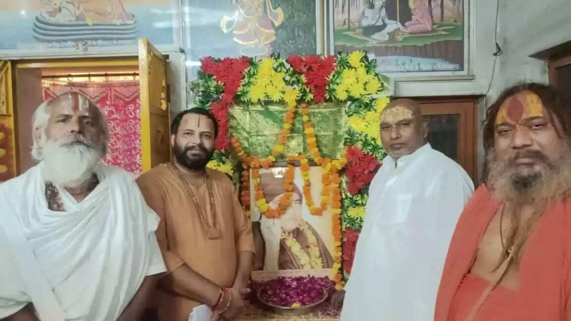 गुरुदेव ने सेवा धर्म काे किया अंगीकार : उद्धव शरण