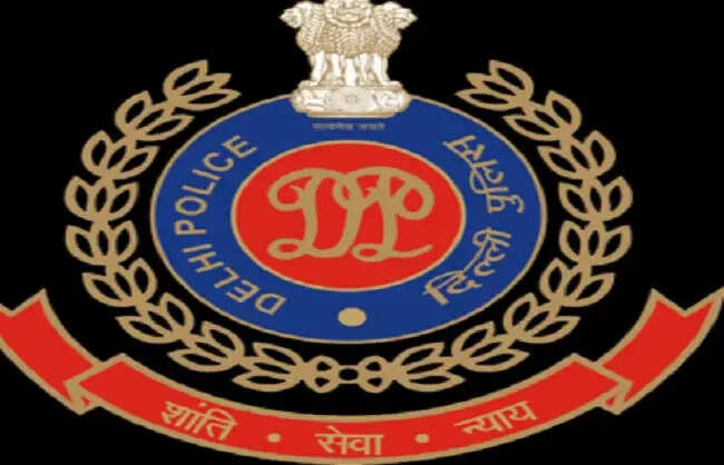भतीजी ने चाचा की हत्या और लूट की रची साजिश, तीन गिरफ्तार, जिम संचालक फरार