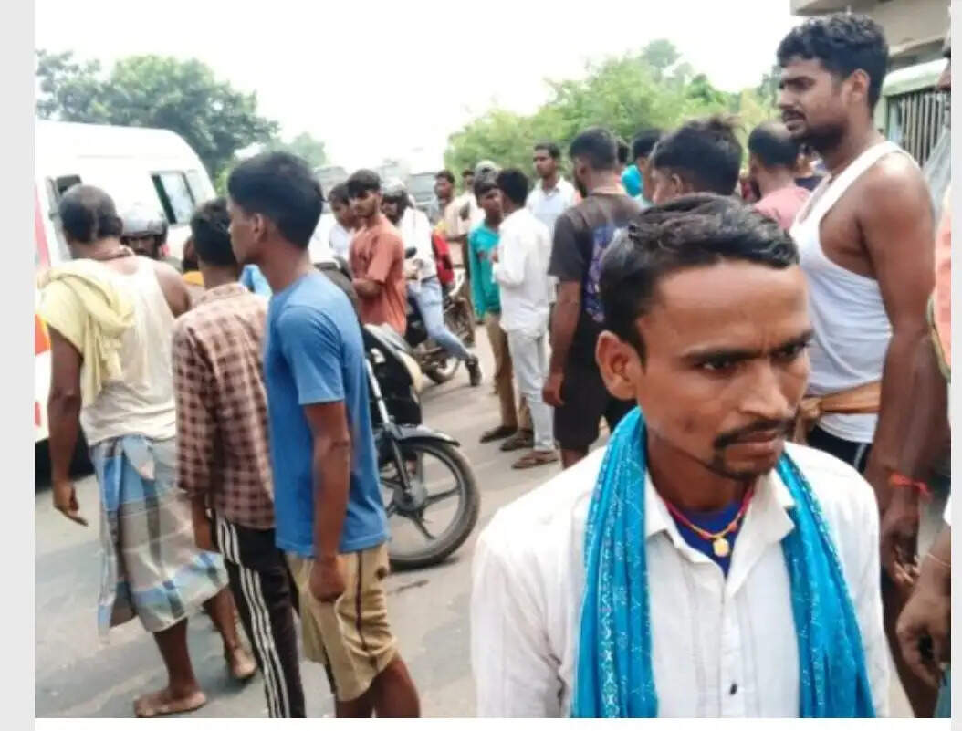 नालंदा में करंट से किसान की मौत,विरोध में सड़क जाम