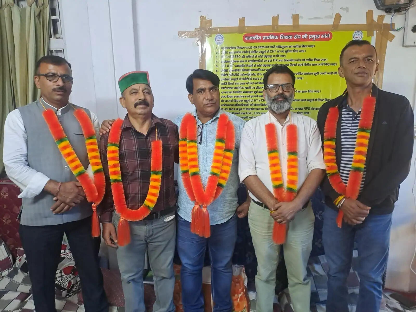 हिमाचल में प्राथमिक शिक्षकों का क्रमिक अनशन नौवें दिन भी जारी