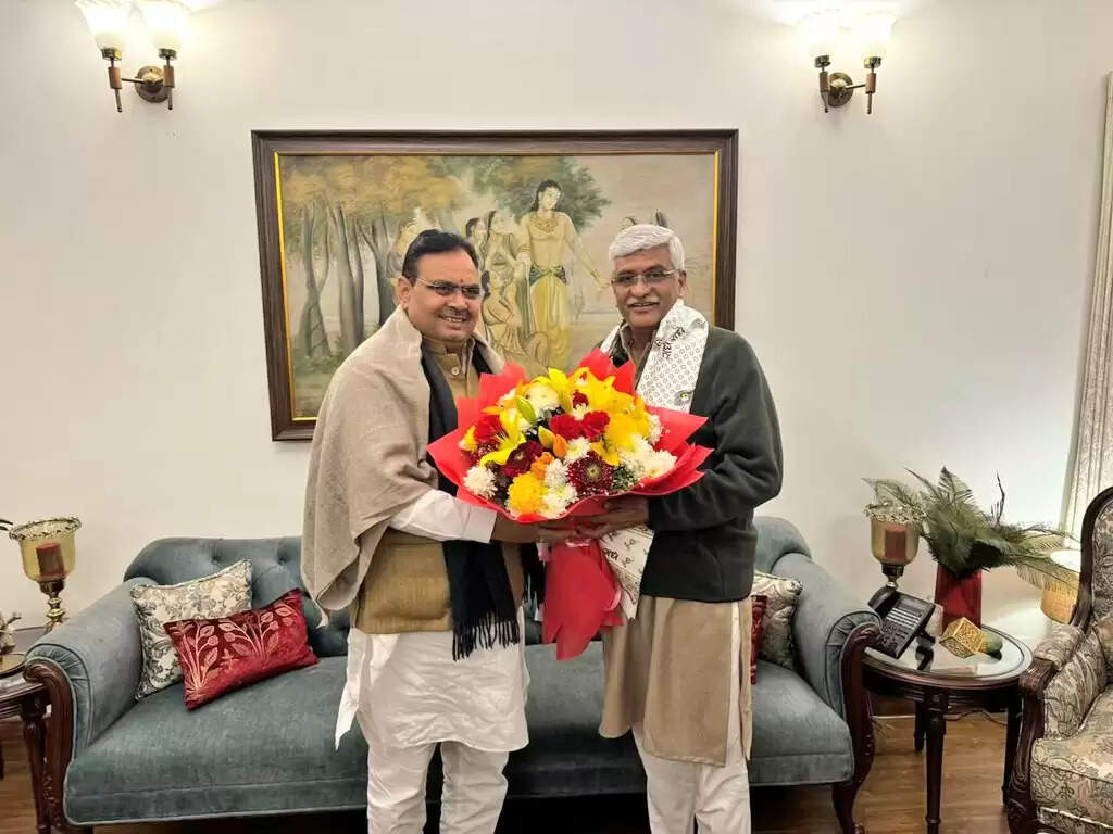 केन्द्रीय संस्कृति मंत्री और कपड़ा मंत्री ने भजन लाल शर्मा को जन्मदिन की दी बधाई