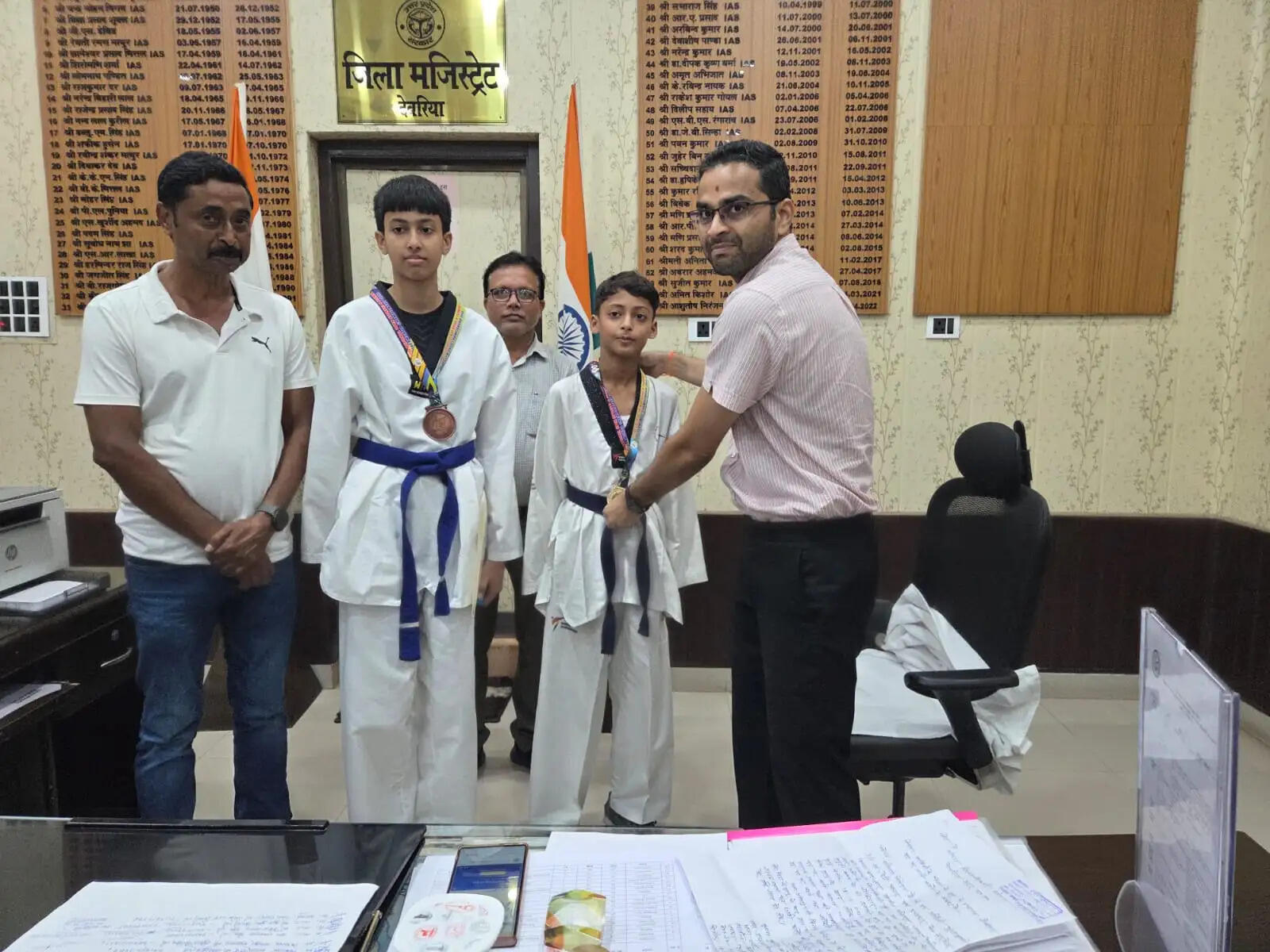 छात्र पढ़ाई के साथ-साथ खेलों में भी मेहनत और अनुशासन बनाकर जिले और प्रदेश का नाम करें रोशन : जिलाधिकारी