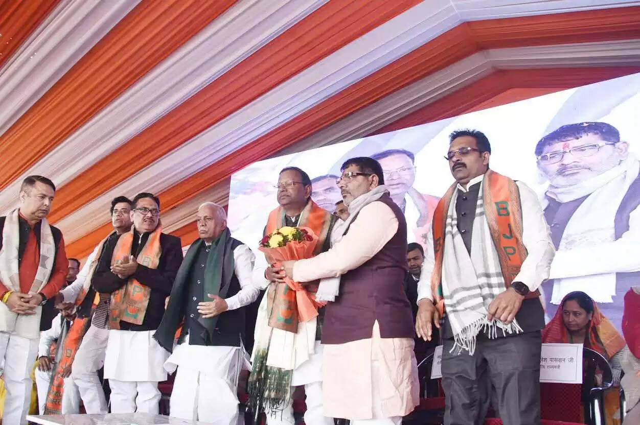 उत्साह से लबरेज भाजपा कार्यकर्ताओं ने नवनियुक्त प्रदेश अध्यक्ष पंकज चौधरी का किया शानदार स्वागत