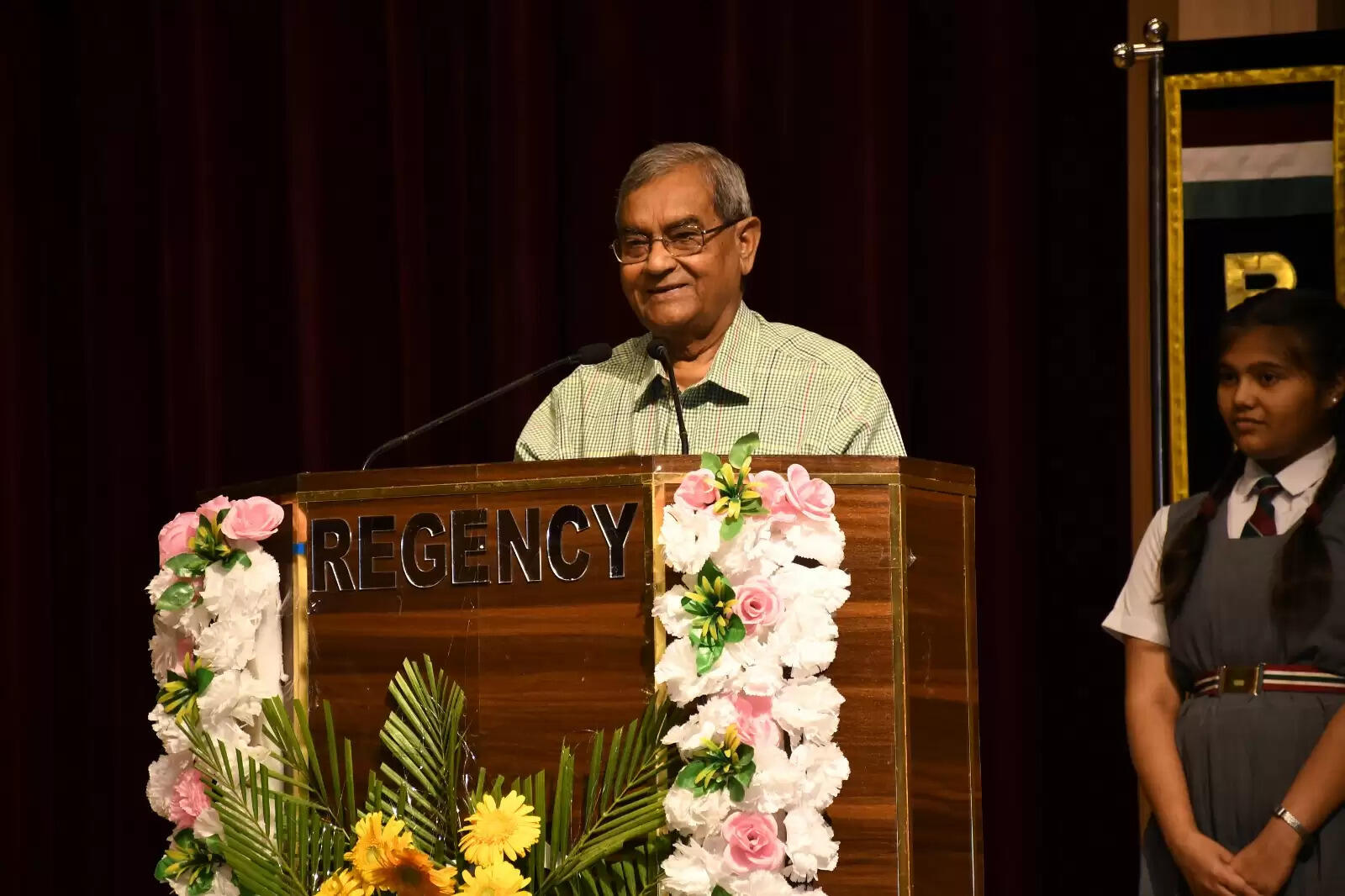 अंतर सदन अंग्रेजी वाद विवाद प्रतियोगिता में रीजेंसी स्कूल के छात्रों ने दिखाई प्रतिभा