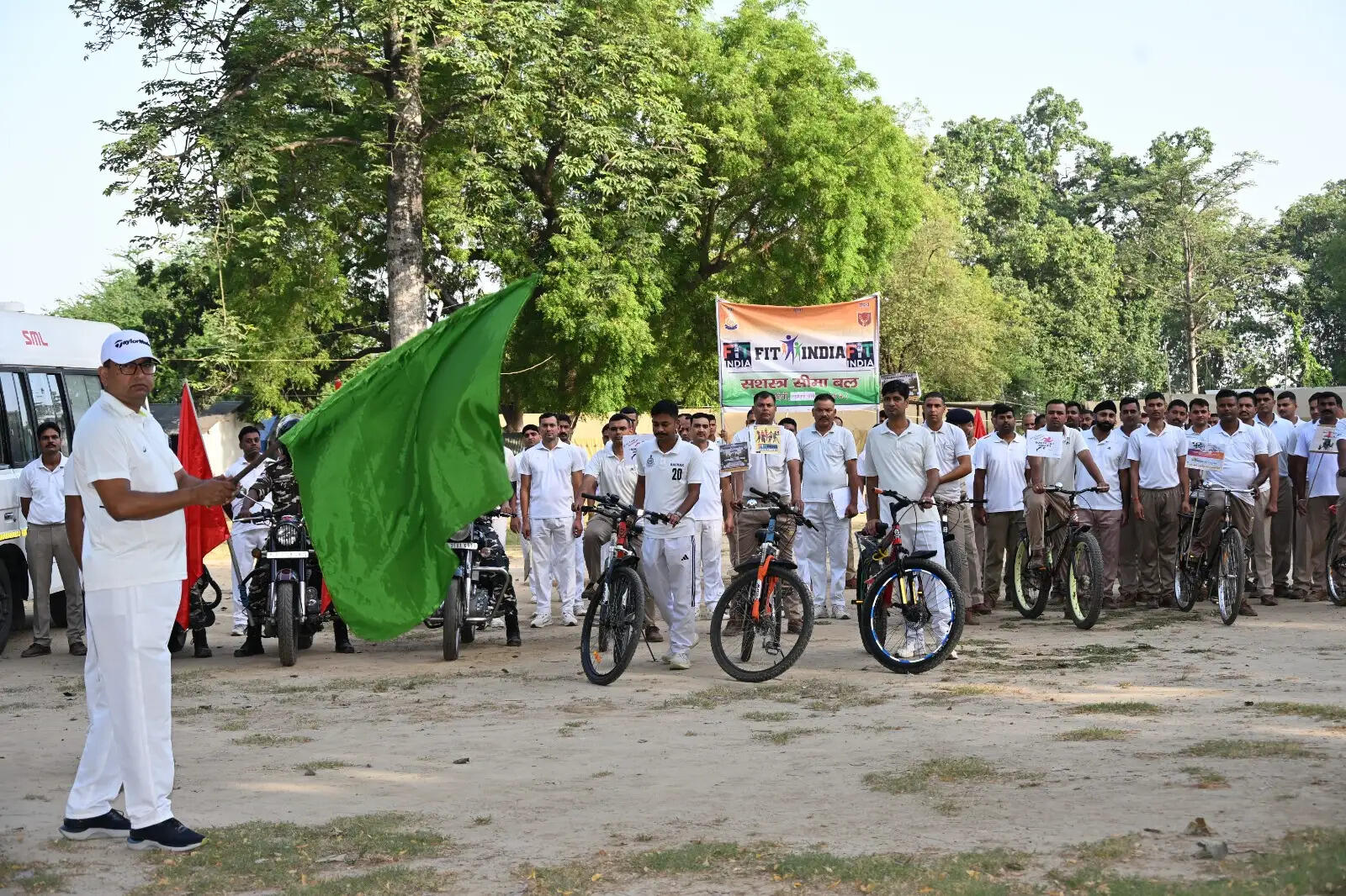 फिट इंडिया मूवमेंट' के तहत आयोजित किया 'संडे ऑन साइकिल' कार्यक्रम