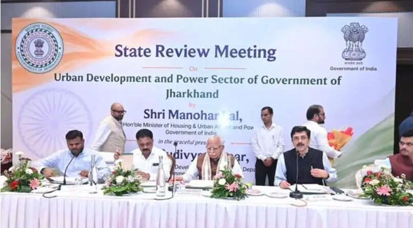 झारखंड के विकास में केंद्र देगा हरसंभव सहयोग, ऊर्जा-शहरी योजनाओं की समीक्षा में बोले केंद्रीय मंत्री मनोहर लाल