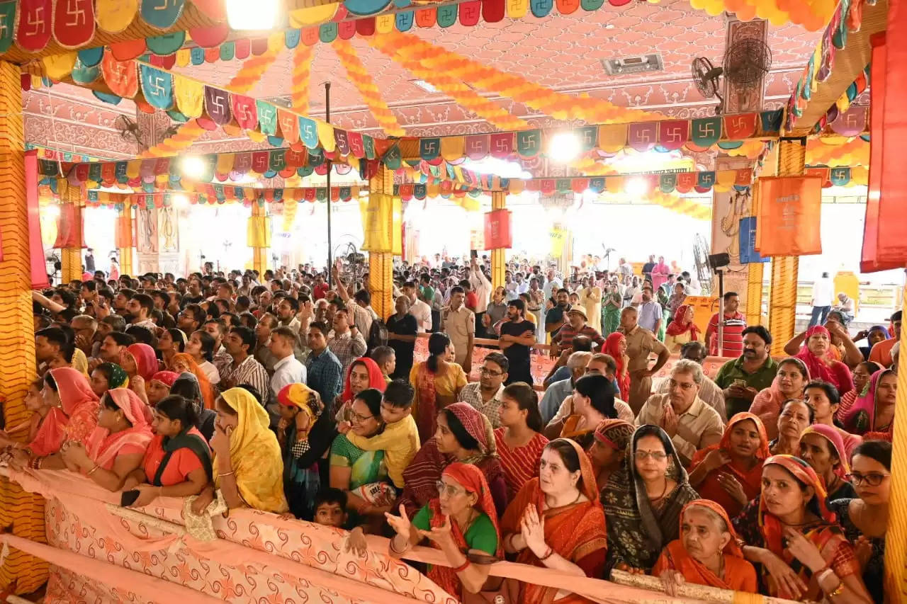 गोविंददेवजी मंदिर में नंदोत्सव आयाेजित