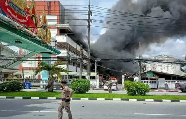 थाईलैंड की पुलिस कॉलोनी में कार बम विस्फोट, एक की मौत