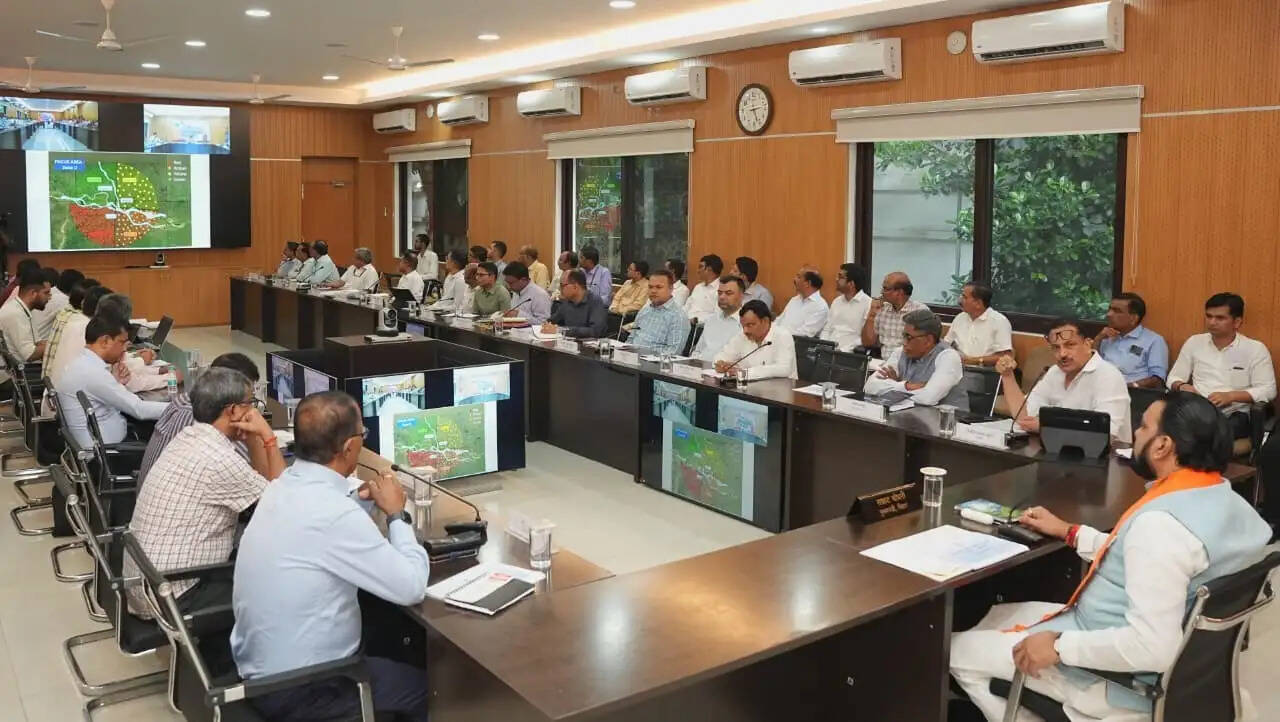 सोनपुर के समग्र विकास के लिए अंतर-विभागीय बैठक आयोजित, 50 वर्षों के मास्टर प्लान पर हुआ मंथन