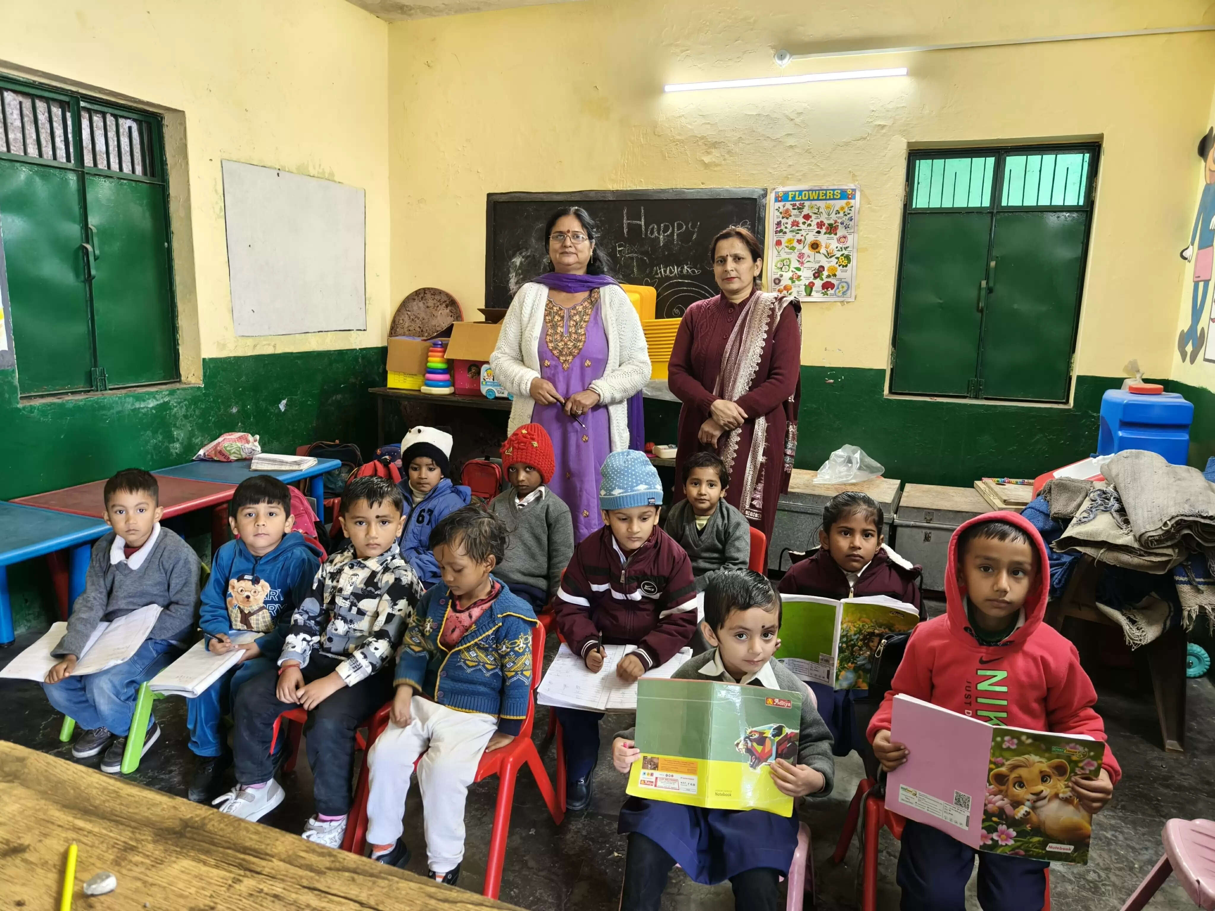 सिरमौर के स्कूलों में सर्दी को देखते हुए विभाग ने जारी की स्कूलों को एडवाजरी&nbsp;