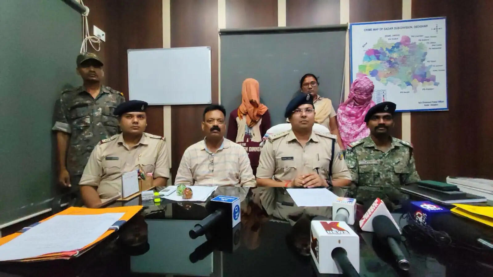 डबल मर्डर का 24 घंटे में खुलासा, दो आरोपित गिरफ्तार