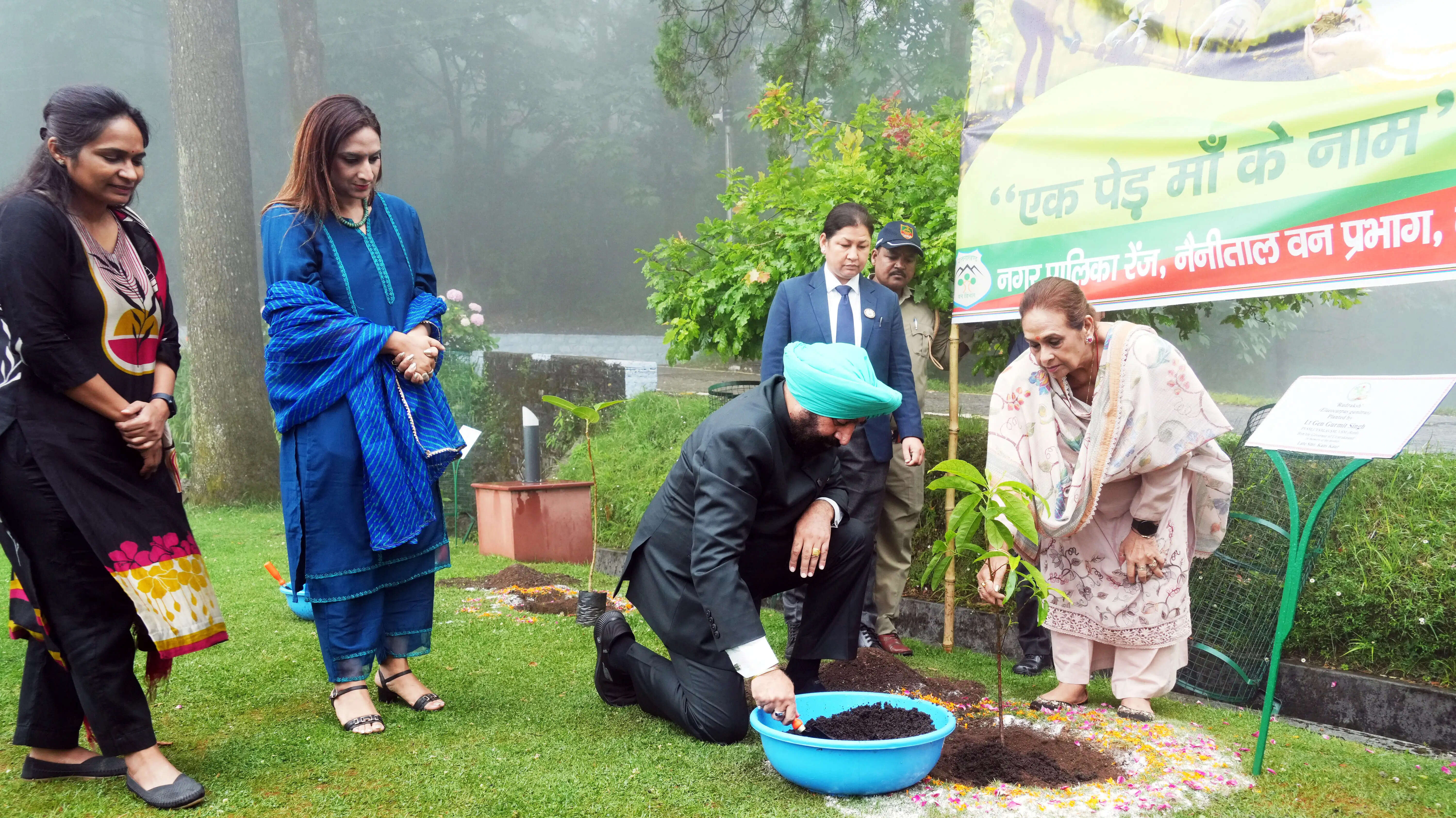 विश्व पर्यावरण दिवस पर राज्यपाल ने किया पौधरोपण