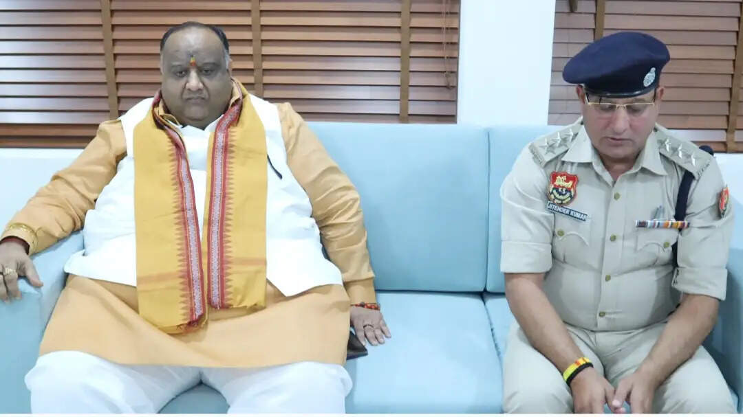 सिरसा: पूर्व राज्यपाल के बेटे से बदसलूकी मामले में डीएसपी ने की क्षमा याचना