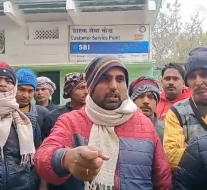 हथियार के बल पर मांझी में सीएसपी से 1.86 लाख की लूट