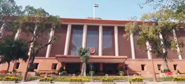 ‘सेवा तीर्थ’ गतिशीलता, निष्ठा और समाधान को बढ़ावा देगा, नये कार्यालय में मंत्रिमंडल की पहली बैठक