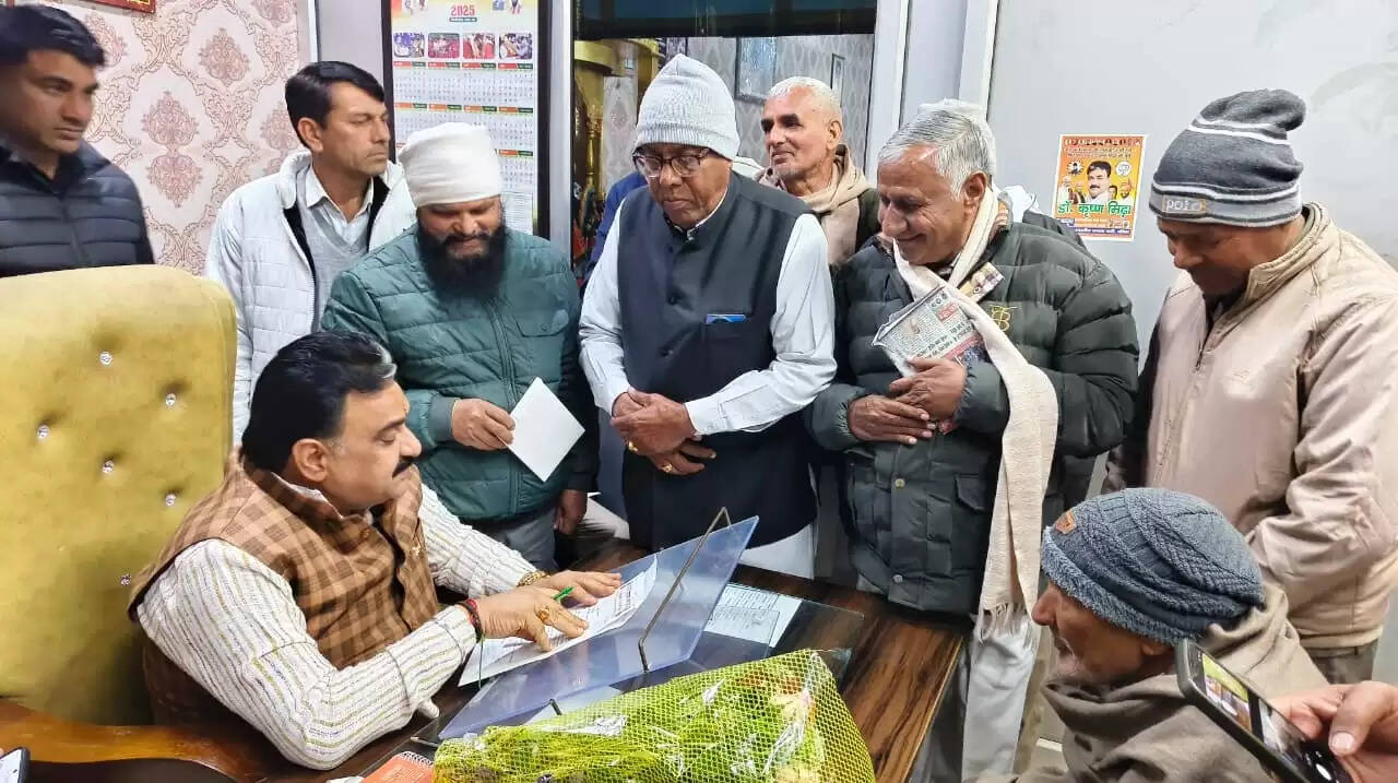 जींद : डिप्टी स्पीकर ने खुला दरबार लगा सुनी जनसमस्याएं